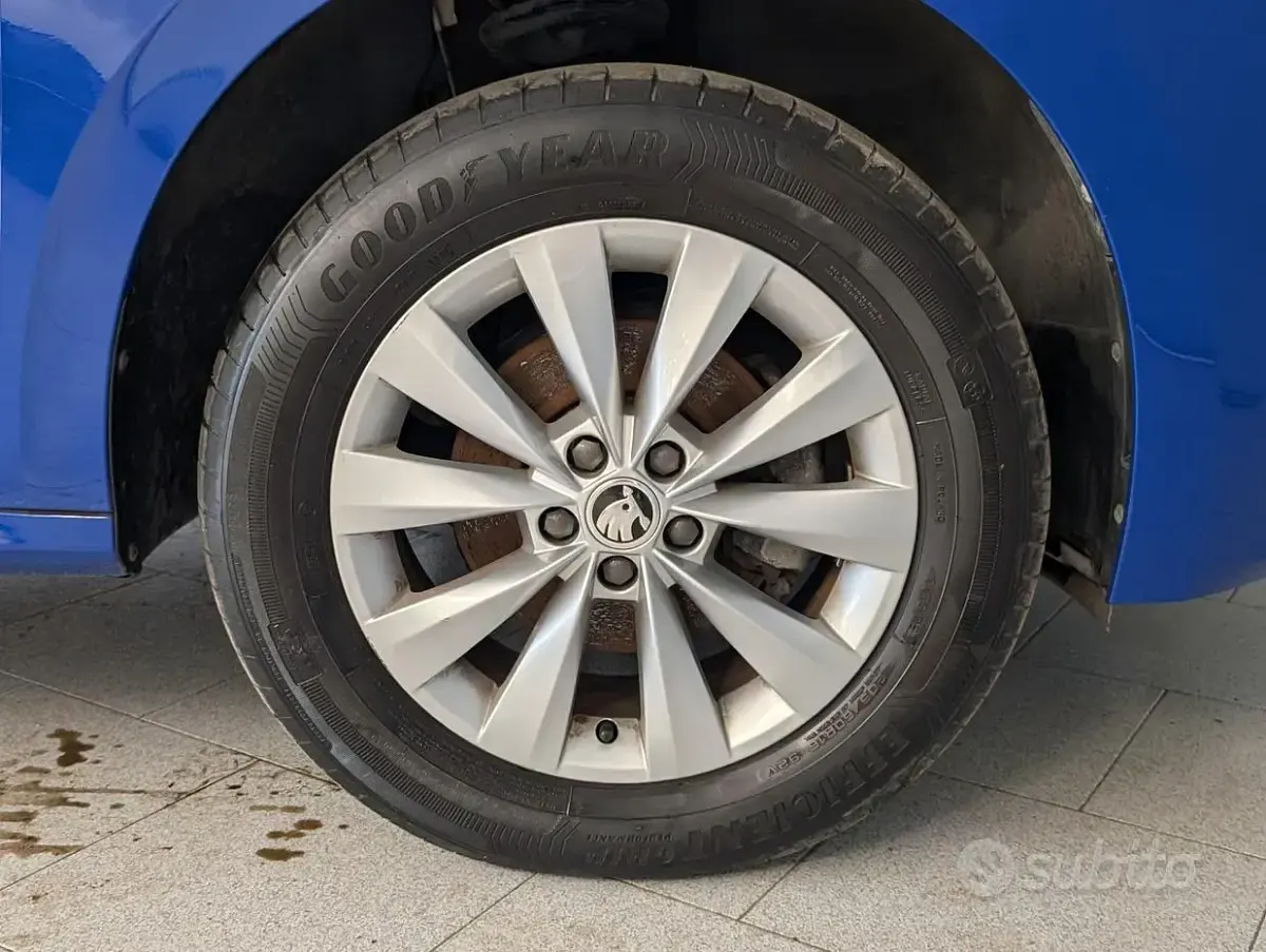Usata Skoda Kamiq Ambition 110 CV (80 kW) 2022 Bluazzurro SUV