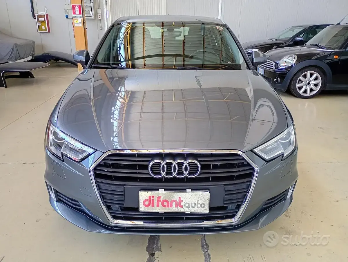 Usata Audi A3 Sport 116 CV (85 kW) 2018 Grigio Berlina