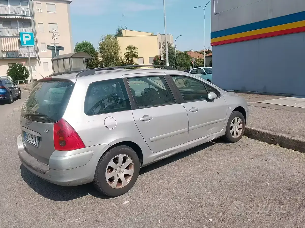 Usata Peugeot 307 109 CV (80 kW) 2003 Grigio Station wagon