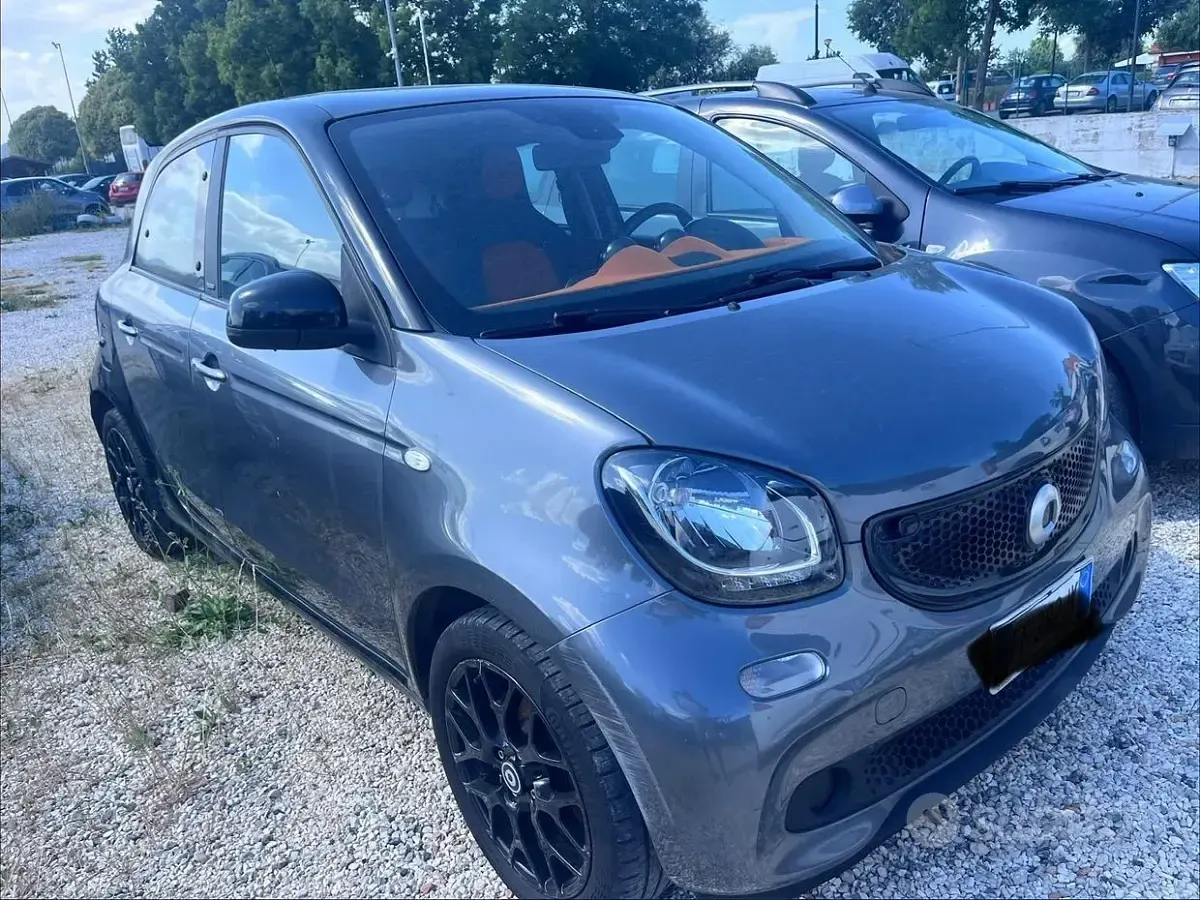 Usata Smart ForFour Proxy 71 CV (52 kW) 2016 Nero Utilitaria