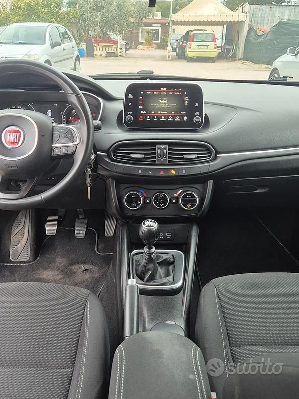 Usata Fiat Tipo Lounge 119 CV (87 kW) 2017 Bianco Station wagon