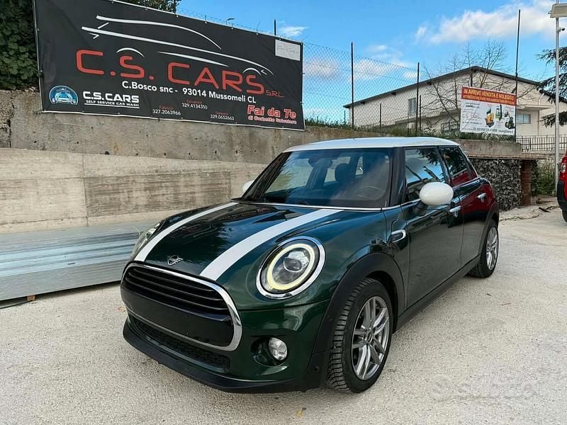 Usata Mini Cooper D 116 CV (85 kW) 2019 Verde Utilitaria