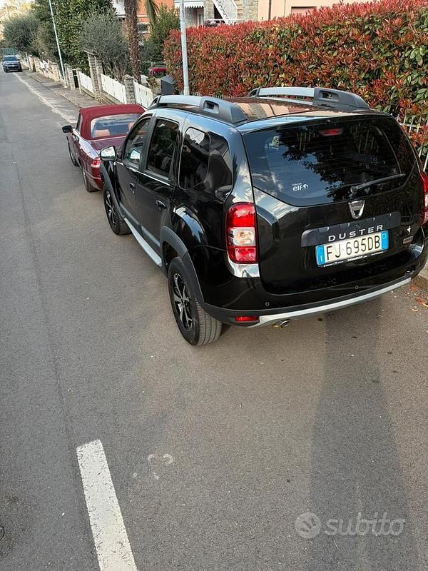 Usata Dacia Duster 125 CV (91 kW) 2017 Nero SUV