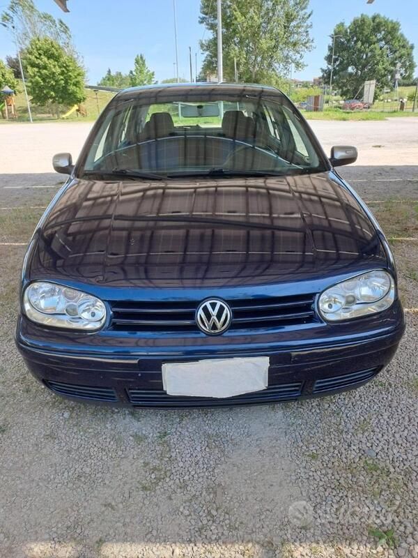 Usata 2000 VW Golf IV Due volumi | 900 € - Immagine 1/4