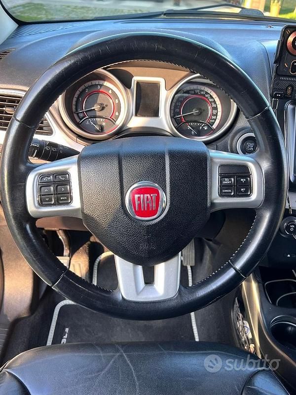 Usata Fiat Freemont Lounge 170 CV (125 kW) 2012 Bianco SUV