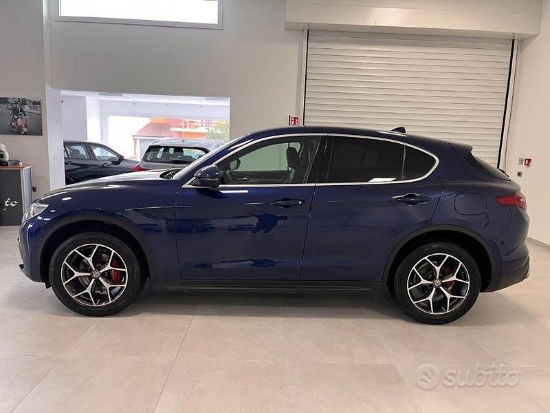 Usata Alfa Romeo Stelvio Super 190 CV (139 kW) 2019 Blu SUV