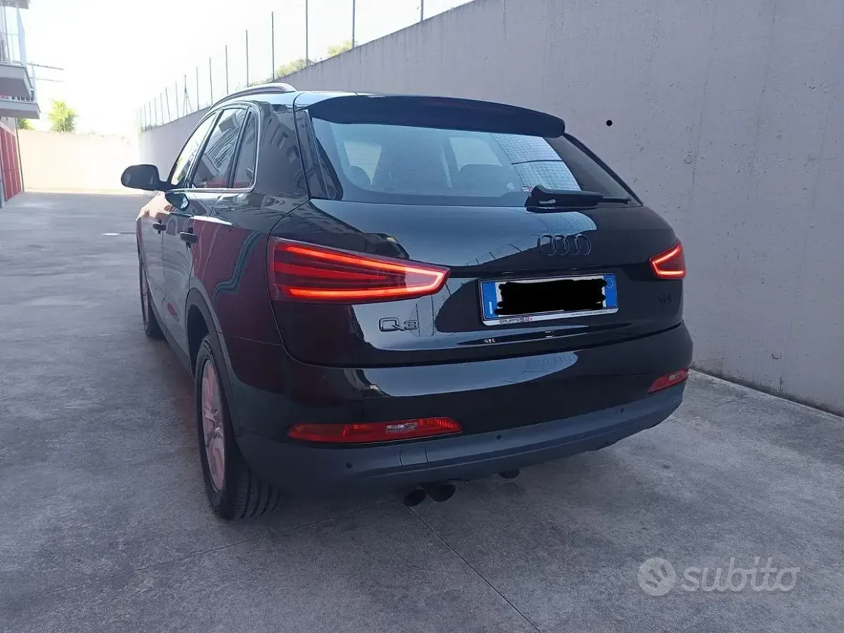 Usata Audi Q3 150 CV (110 kW) 2014 Nero SUV