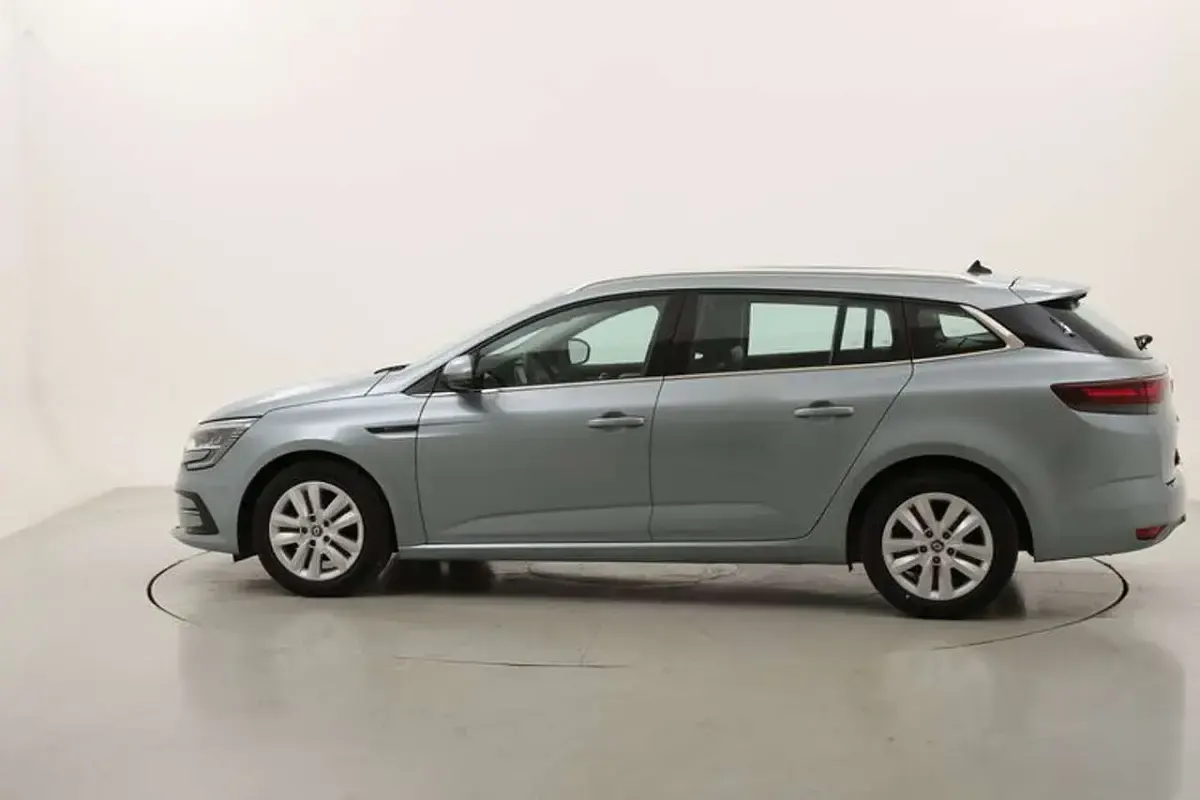 Usata Renault Mégane GrandTour Business 116 CV (85 kW) 2022 Grigio Station wagon