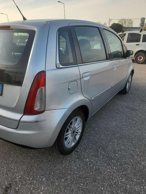 Usata Lancia Musa 69 CV (50 kW) 2008 Monovolume