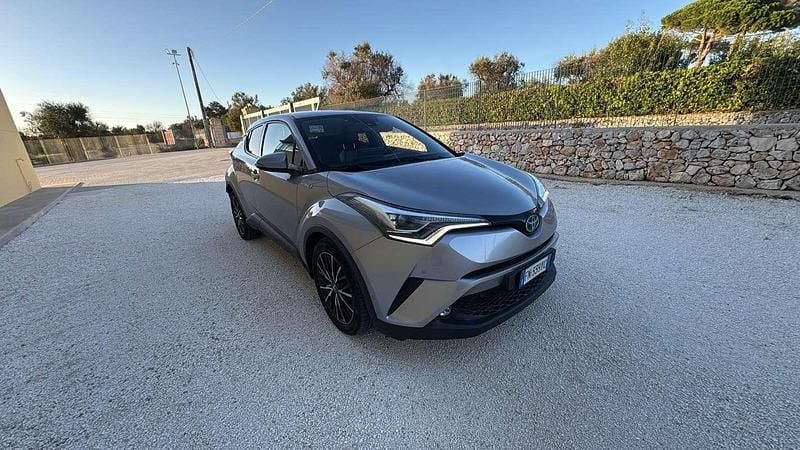 Usata Toyota C-HR 98 CV (72 kW) 2018 Grigio SUV