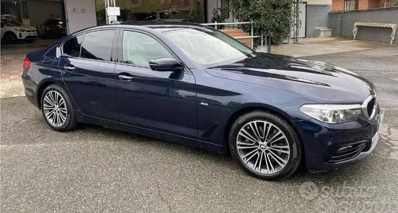 Usata BMW 520 Sport Line 195 CV (143 kW) 2019 Blu Berlina