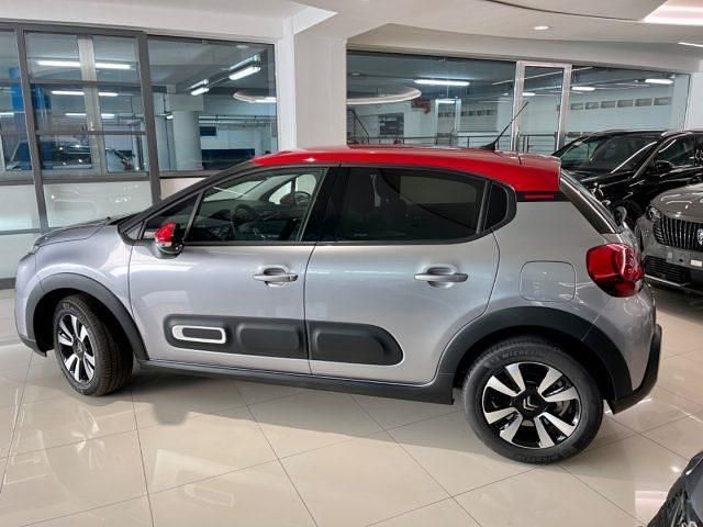 Usata Citroën C3 Shine 102 CV (75 kW) 2022 Gray Utilitaria