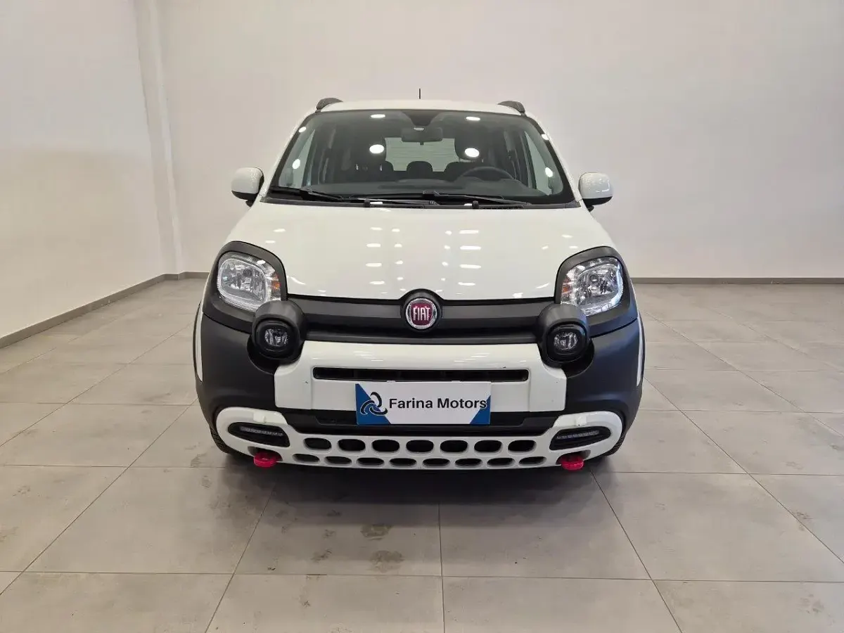 Usata Fiat Panda Cross 70 CV (51 kW) 2024 Bianco Utilitaria