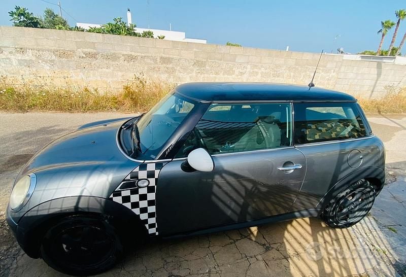 Usata Mini ONE 90 CV (66 kW) 2009 Grigio Utilitaria