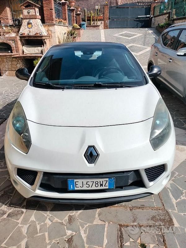 Usata Renault Wind 100 CV (73 kW) 2011 Bianco Cabrio