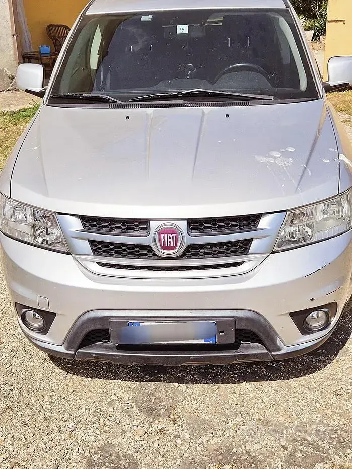 Usata Fiat Freemont 140 CV (102 kW) 2013 Grigio SUV