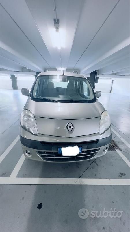 Usata Renault Kangoo 106 CV (77 kW) 2011 Verde Monovolume