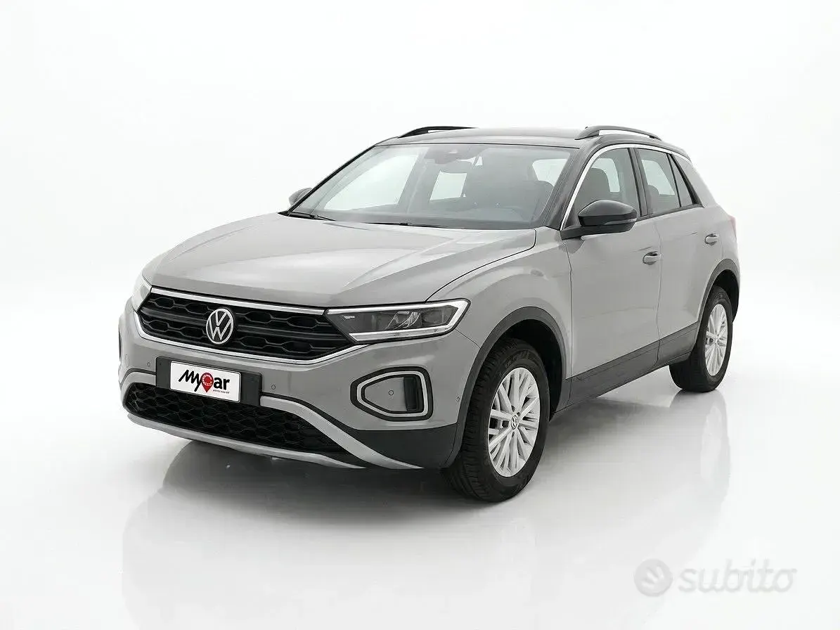 Usata VW T-Roc R-line 110 CV (80 kW) 2024 Bianco SUV