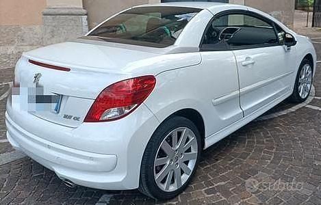 Usata Peugeot 207 CC 120 CV (88 kW) 2011 Bianco Cabrio