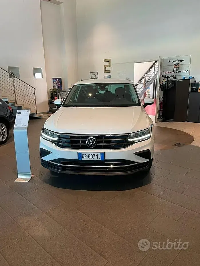 Usata VW Tiguan Elegance 150 CV (110 kW) 2023 Bianco SUV