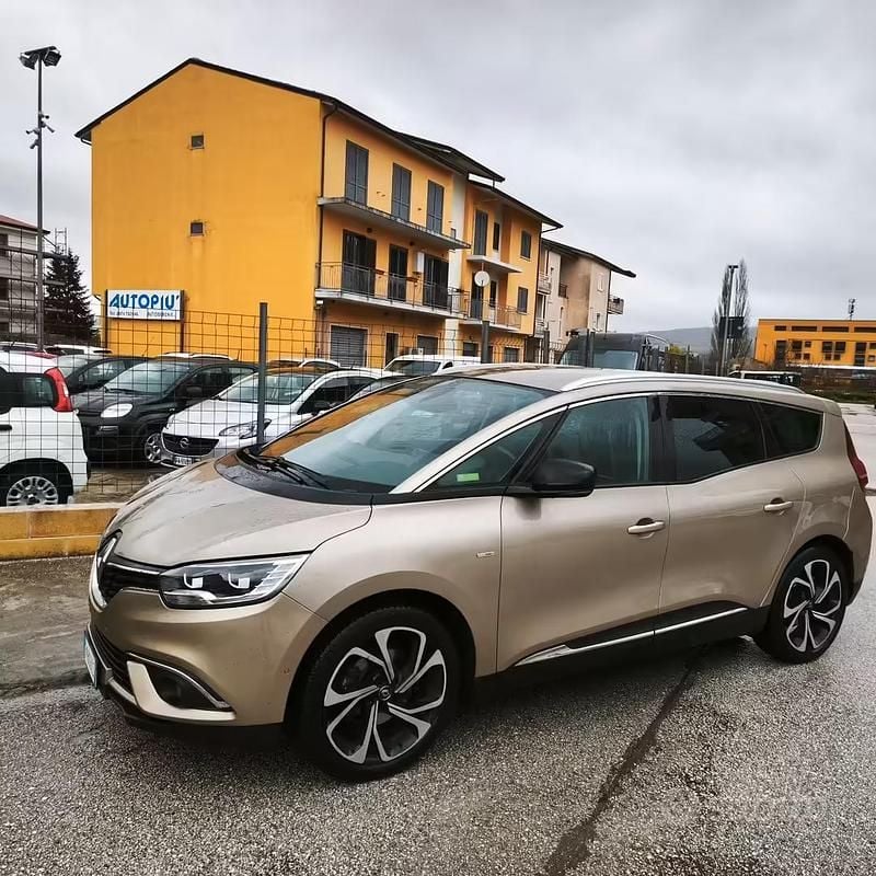 Usata Renault Grand Scénic IV Bose Edition 110 CV (80 kW) 2018 Marrone Monovolume
