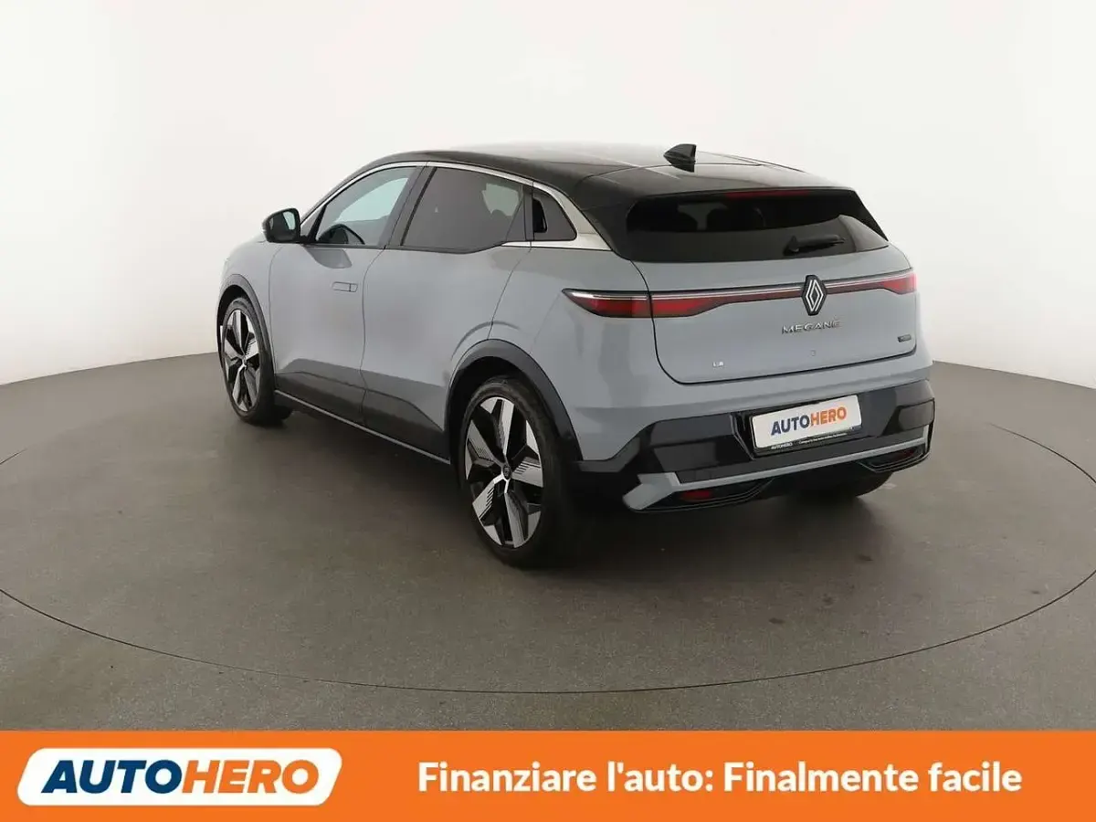 Usata Renault Megane E-Tech Techno 160 kW (218 CV) 2023 Grigio Berlina