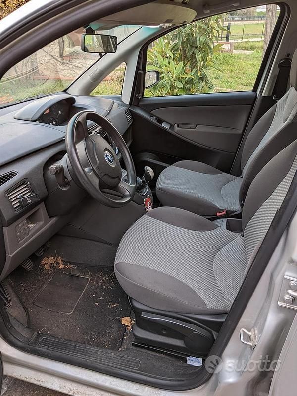 Usata Fiat Idea 80 CV (58 kW) 2007 Grigio Monovolume