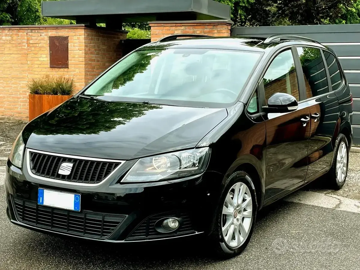 Usata Seat Alhambra 140 CV (102 kW) 2014 Nero Monovolume