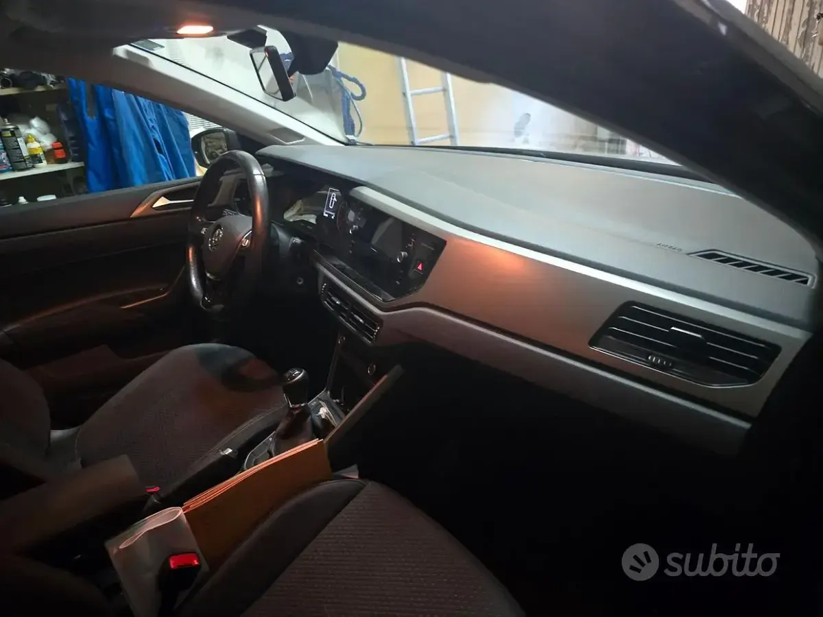 Usata VW Polo 90 CV (66 kW) 2018 Grigio Utilitaria