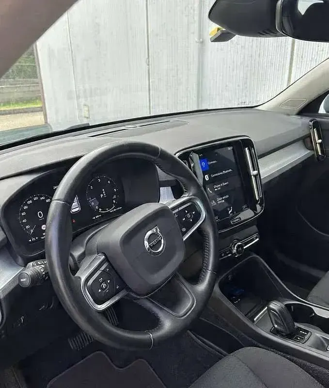 Usata Volvo XC40 150 CV (110 kW) 2020 Grigio SUV