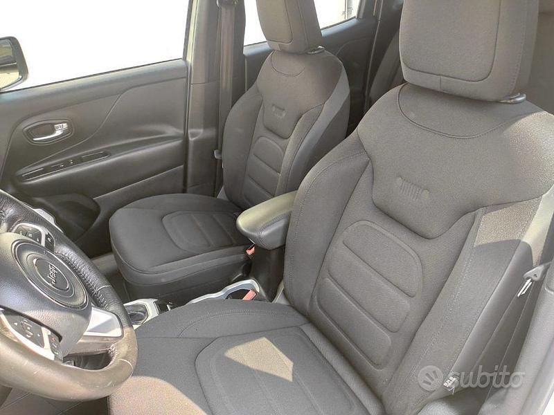 Usata Jeep Renegade Limited 140 CV (102 kW) 2015 Bianco SUV