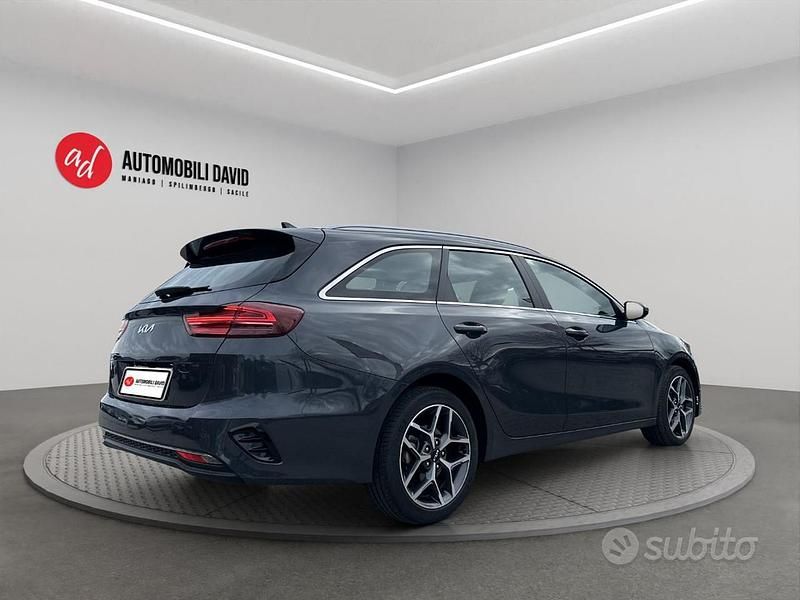 Usata Kia Ceed Sportswagon 136 CV (100 kW) 2022 Grigio Station wagon