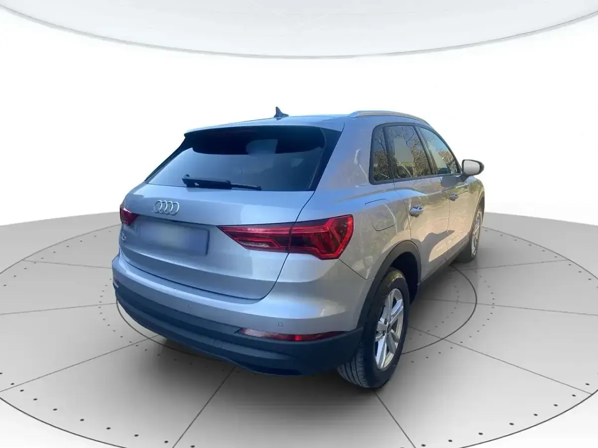 Usata Audi Q3 Business 150 CV (110 kW) 2022 Argento SUV