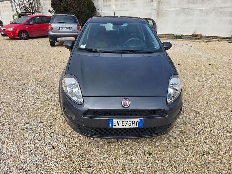 Usata Fiat Punto Lounge 75 CV (55 kW) 2014 Nero Berlina