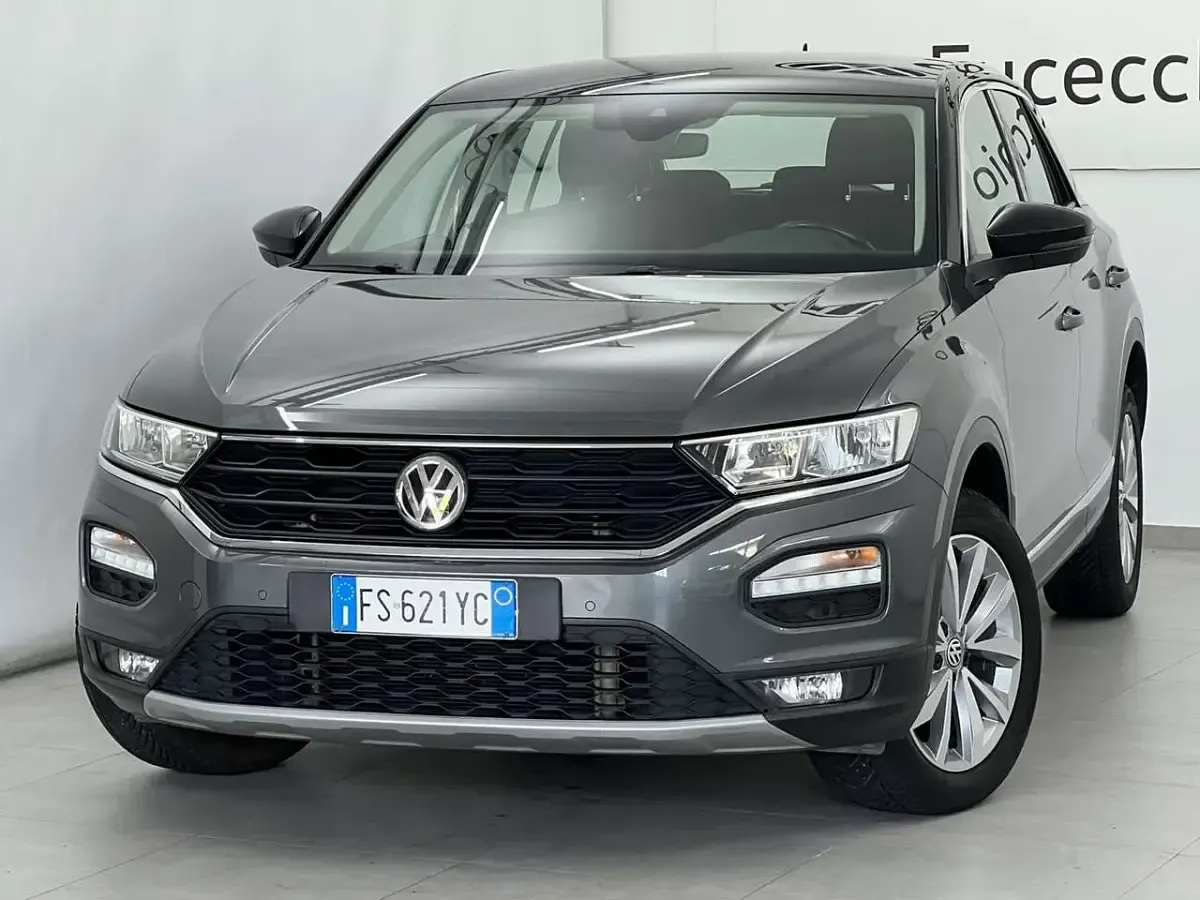 Usata VW T-Roc Style 116 CV (85 kW) 2019 Grigio SUV