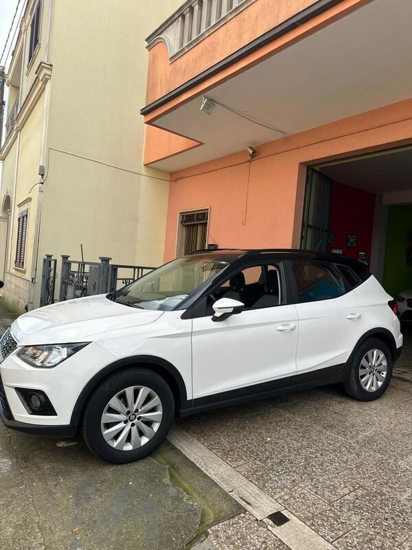 Usata Seat Arona XCELLENCE 90 CV (66 kW) 2020 Bianco SUV