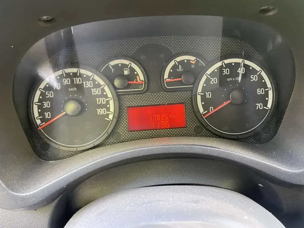 Usata Fiat Panda 4x4 Cross 69 CV (50 kW) 2010 Argento Utilitaria