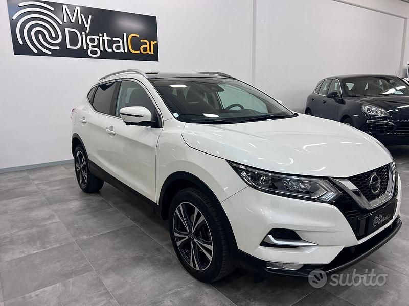 Usata Nissan Qashqai N-Connecta 116 CV (85 kW) 2020 Bianco SUV
