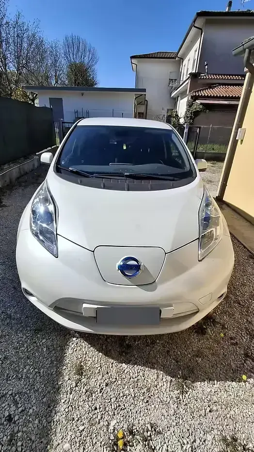 Usata Nissan Leaf 80 kW (109 CV) 2013 Bianco Utilitaria