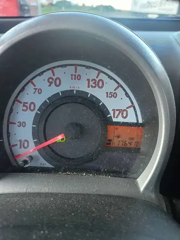 Usata Toyota Aygo Edition 68 CV (50 kW) 2010 Rosso Utilitaria