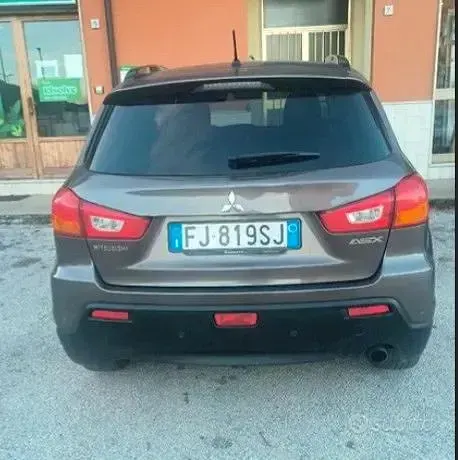 Usata Mitsubishi ASX 150 CV (110 kW) 2011 Marrone SUV