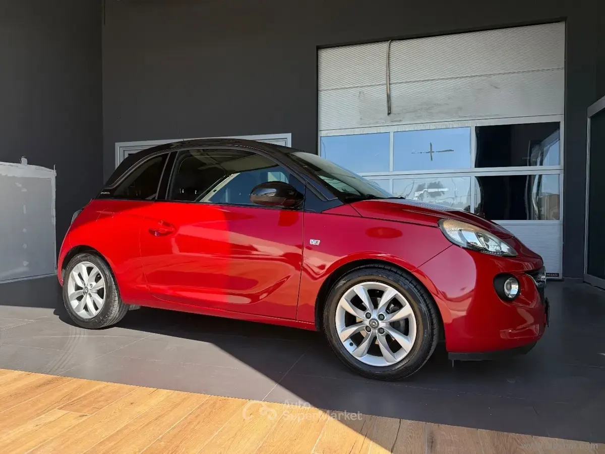 Usata Opel Adam 69 CV (50 kW) 2014 Rosso Utilitaria