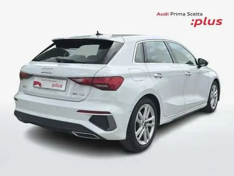 Usata Audi A3 Sportback S-Line 150 CV (110 kW) 2021 Bianco Utilitaria