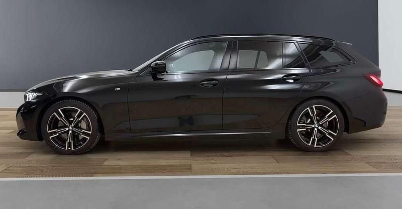 Usata BMW 330 M Sport 245 CV (180 kW) 2024 Saphirschwarz Station wagon