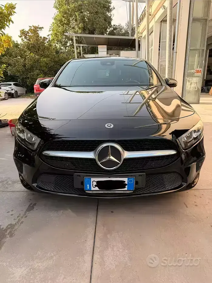 Usata Mercedes 180 Premium 136 CV (100 kW) 2021 Nero Berlina