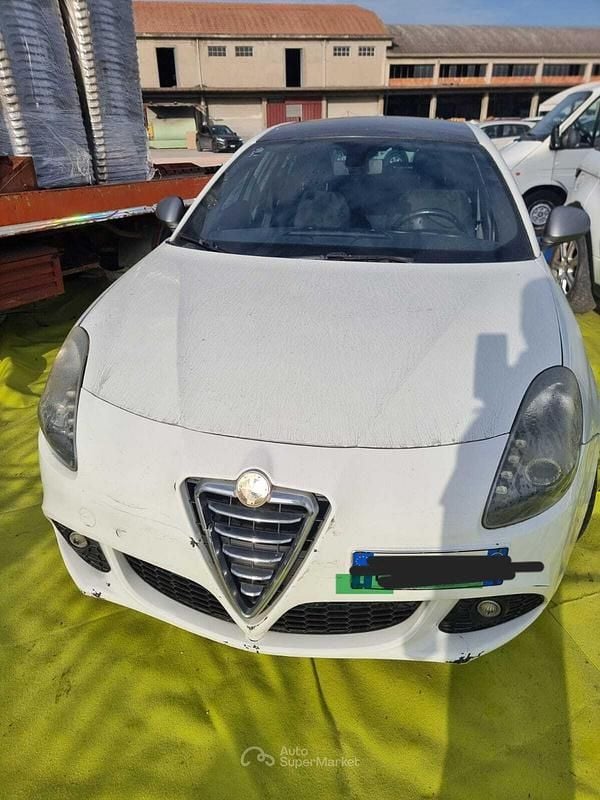 Usata Alfa Romeo Giulietta 105 CV (77 kW) 2013 Bianco Berlina