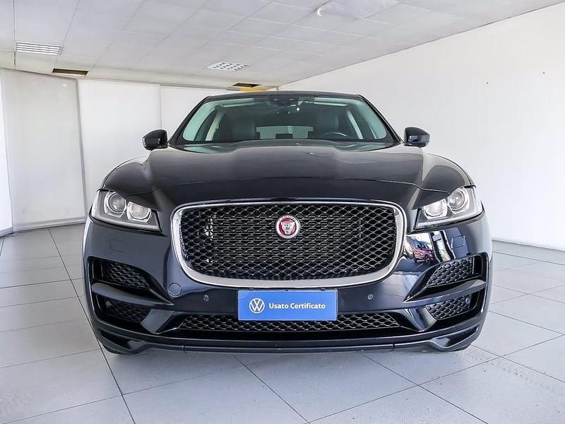 Usata Jaguar F-Pace Prestige 180 CV (132 kW) 2020 Nero metallizzato SUV