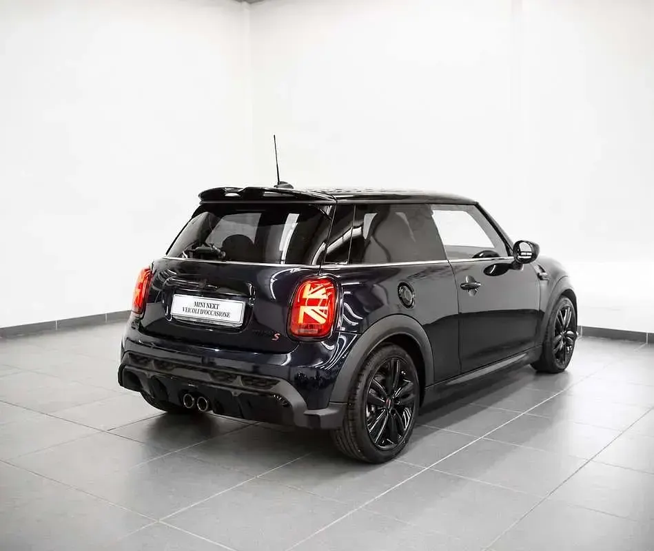 Usata Mini John Cooper Works 178 CV (130 kW) 2022 Nero Utilitaria