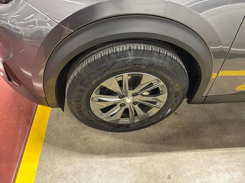 Usata Peugeot 2008 Active 102 CV (75 kW) 2021 Grigio SUV