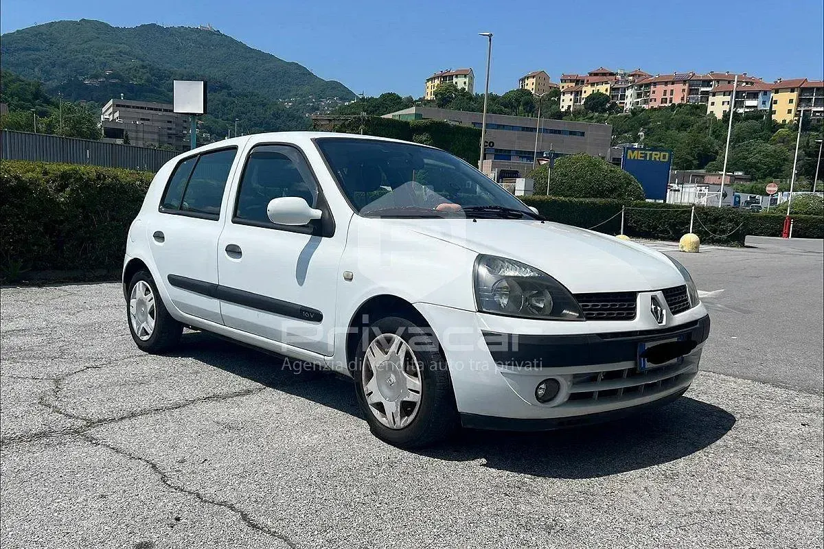 Usata Renault Clio 75 CV (55 kW) 2003 Bianco Utilitaria